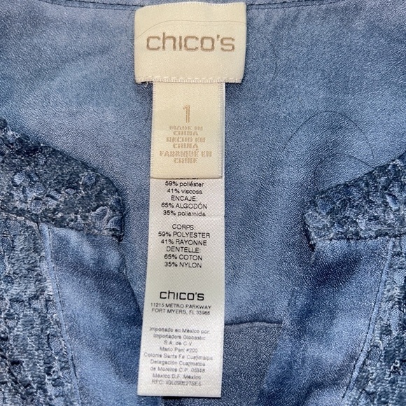 Chico’s Blue Lace Front Top Size 1 - Picture 7 of 8